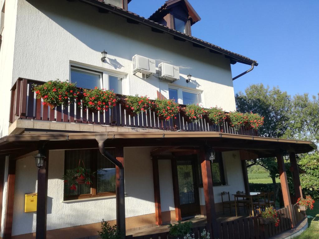 Guesthouse Sebalj Rakovica Exterior photo